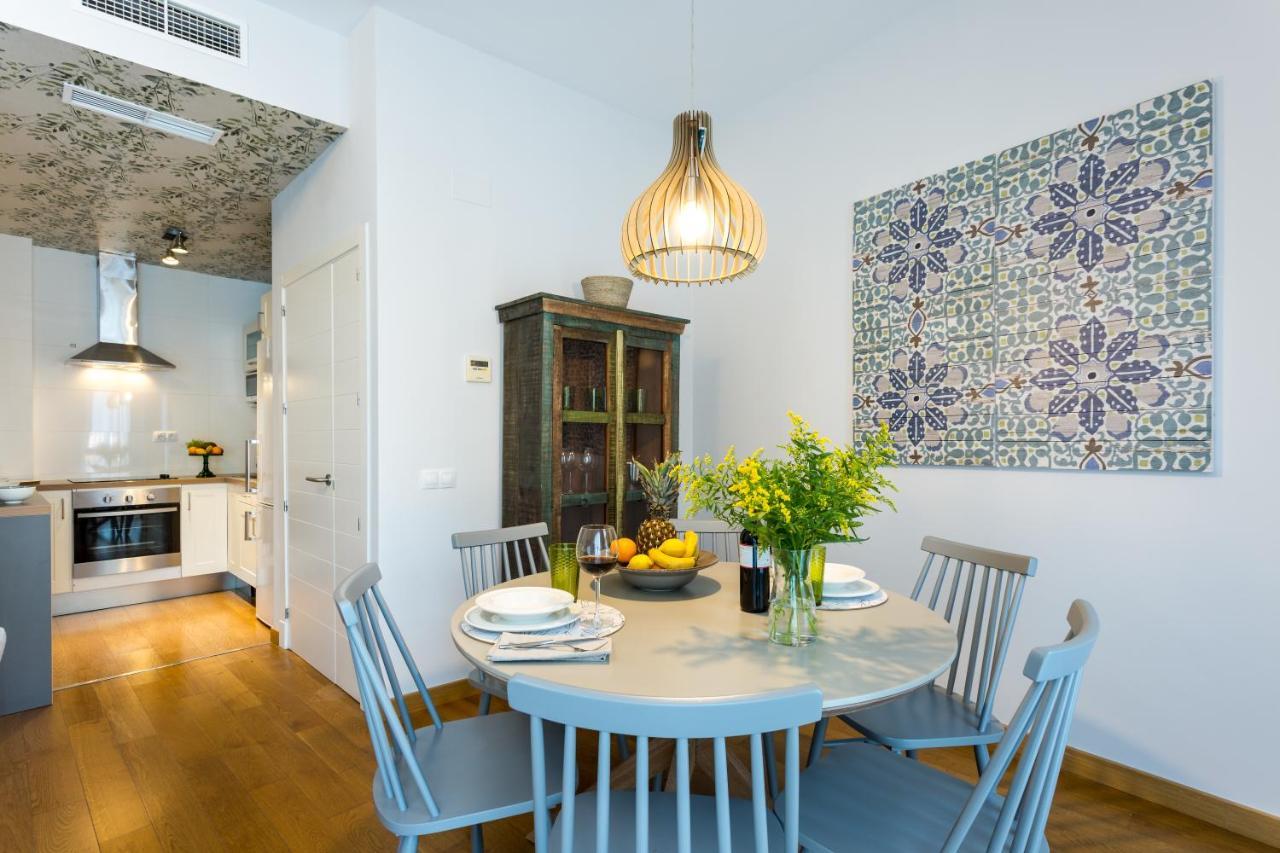 Apartamentos Rg Alameda De Hercules Севилья Экстерьер фото