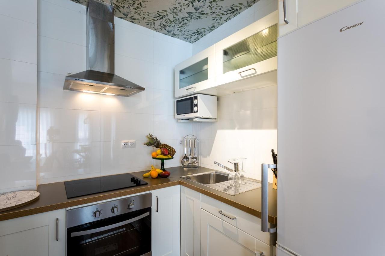 Apartamentos Rg Alameda De Hercules Севилья Экстерьер фото