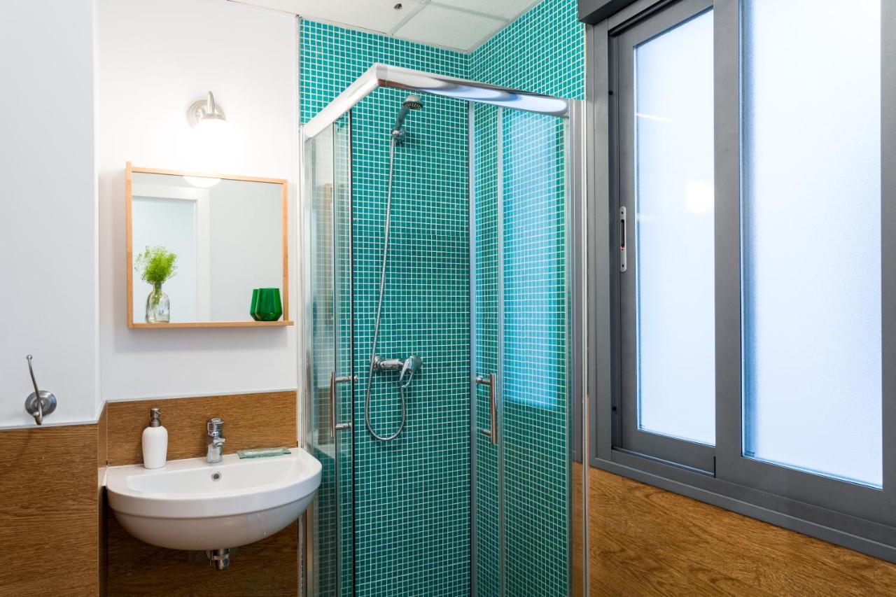 Apartamentos Rg Alameda De Hercules Севилья Экстерьер фото