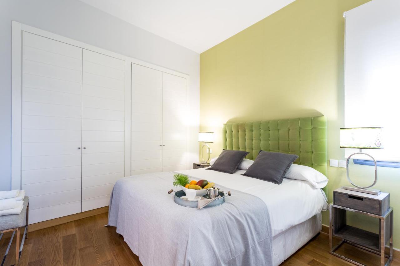 Apartamentos Rg Alameda De Hercules Севилья Экстерьер фото