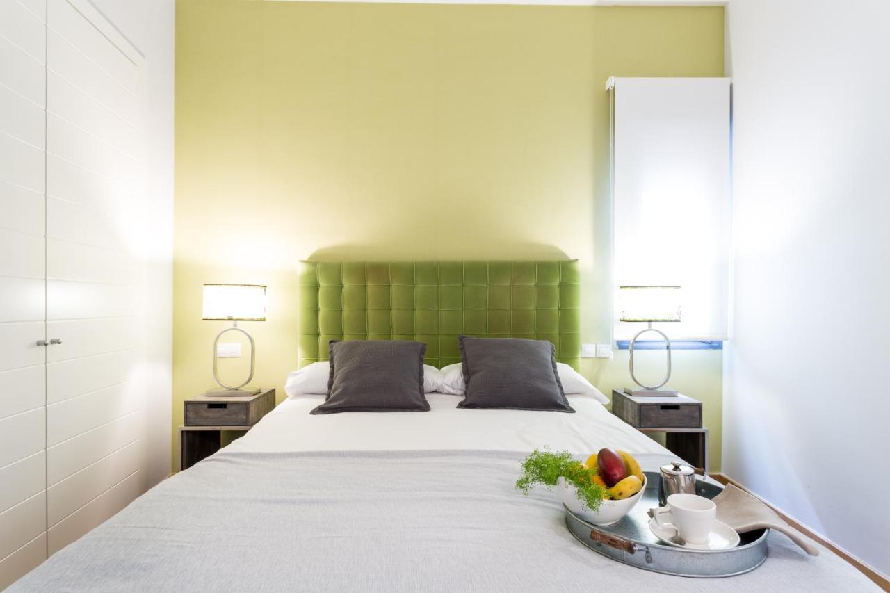 Apartamentos Rg Alameda De Hercules Севилья Экстерьер фото