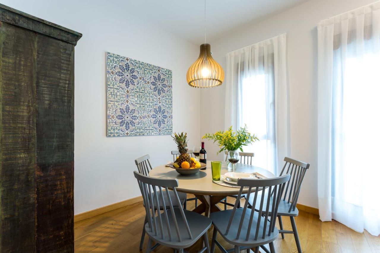 Apartamentos Rg Alameda De Hercules Севилья Экстерьер фото
